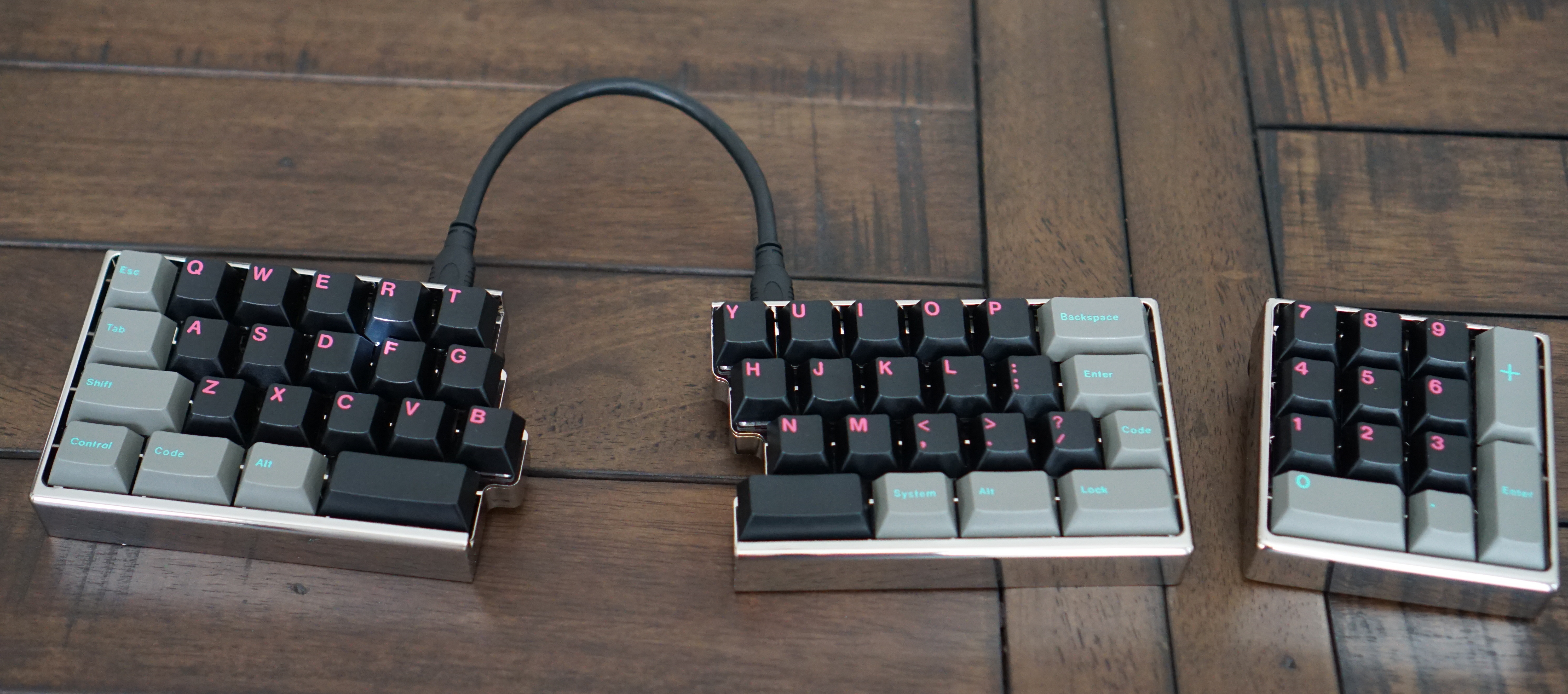 GMK 80s Kid on a CaraVan and Roadkit