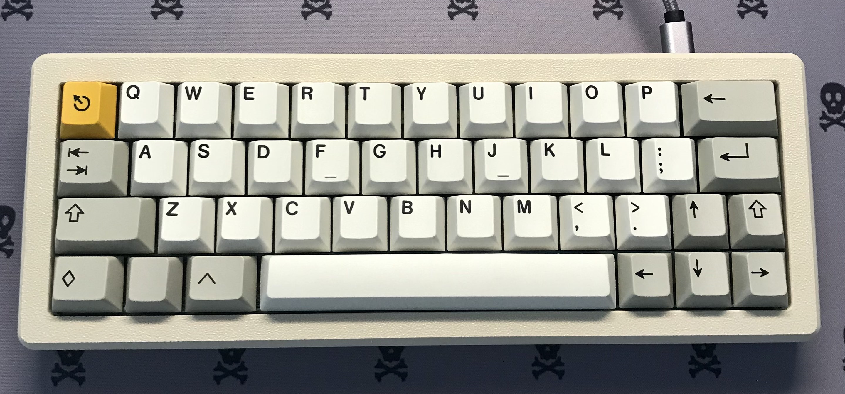 GMK N6TU1-CR on a JetVan. The 6.25u spacebar and 1u blank are from a different set
