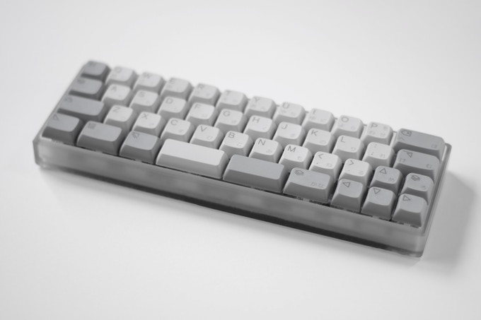 Prototype KUMO with the included case and keycaps as seen in the Kickstarter campaign