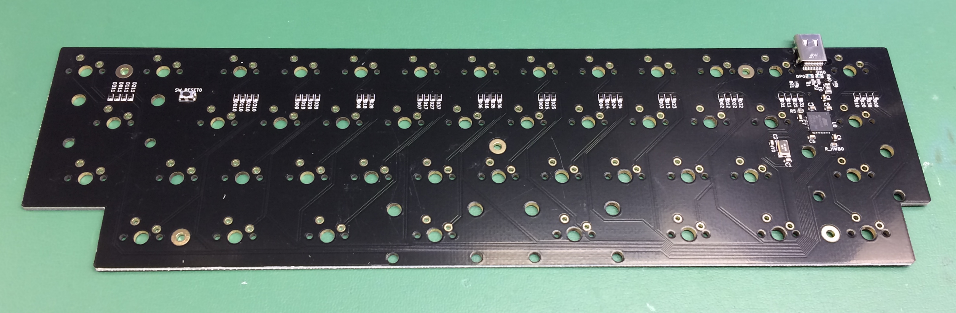 TtocyobItna PCB back